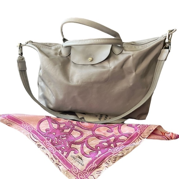 Longchamp Handbags - LONGCHAMP LE PLIAGE NEO MEDIUM PEBBLE GREY